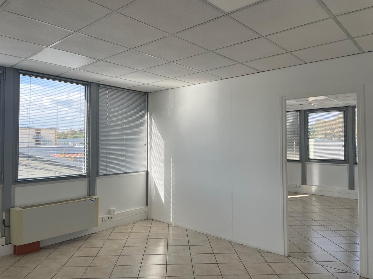Local d'activité Meythet 955m² Location local d'activité Meythet Haute-Savoie OLACT2426804 20